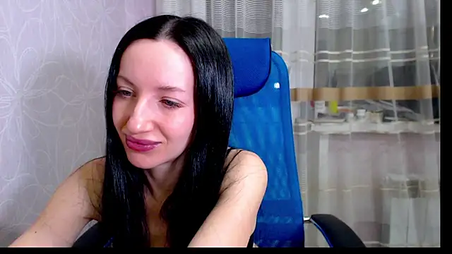 Snapshot of RailyMellow chatting on 02.22.25 RailyMellow online show from 02.22.25