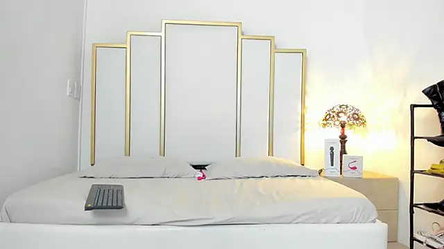 Abycollins online show from 09.13.25