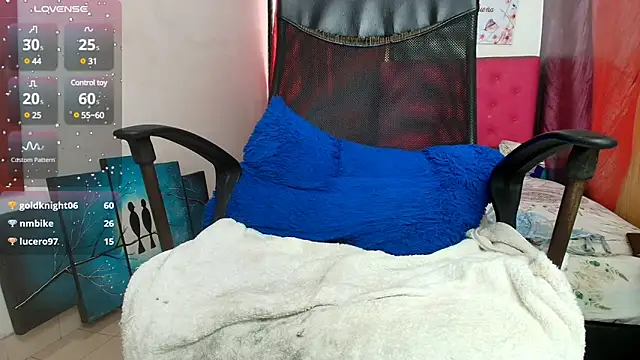 miley blue  online show from 02.12.25