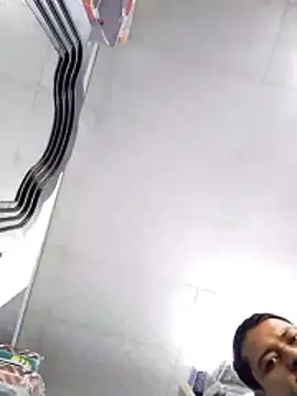 Snapshot of rober245 chatting on 01.13.26 rober245 online show from 01.13.26