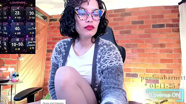 Snapshot of paulinabarnett- chatting on 11.05.25 paulinabarnett- online show from 11.05.25