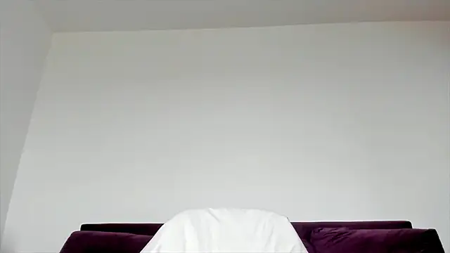 Snapshot of hornyemma__ chatting on 10.16.25 hornyemma online show from 10.16.25