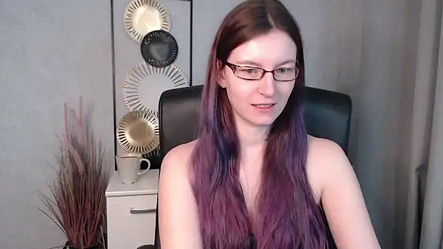 emmaxDelight online show from 12.04.24