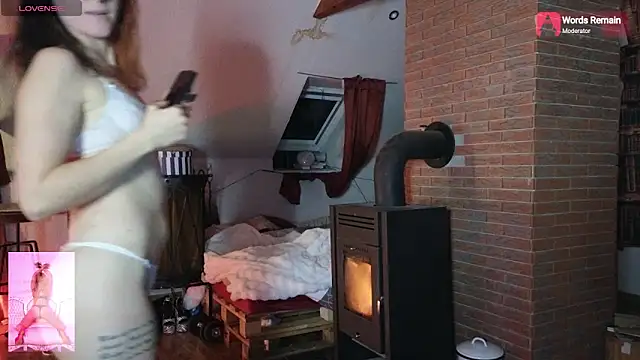 Snapshot of JoleneFuego chatting on 01.06.25 JoleneFuego online show from 01.06.25