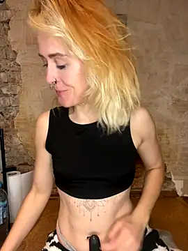 Snapshot of JoleneFuego chatting on 11.05.25 JoleneFuego online show from 11.05.25