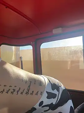 Snapshot of JoleneFuego chatting on 11.06.25 JoleneFuego online show from 11.06.25