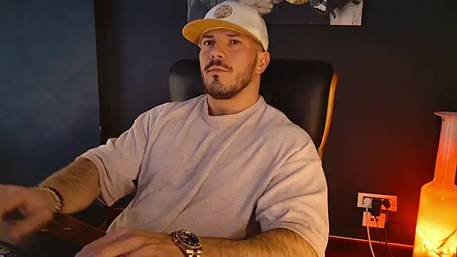 Snapshot of AngeloEric chatting on 01.19.26 AngeloEric online show from 01.19.26