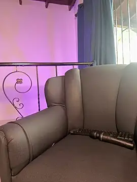 bella  honey online show from 02.05.25