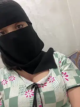 jijijoudia online show from 10.15.25