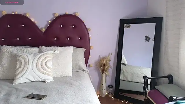 Snapshot of JessieGomezz_ chatting on 02.09.26 JessieGomezz online show from 02.09.26