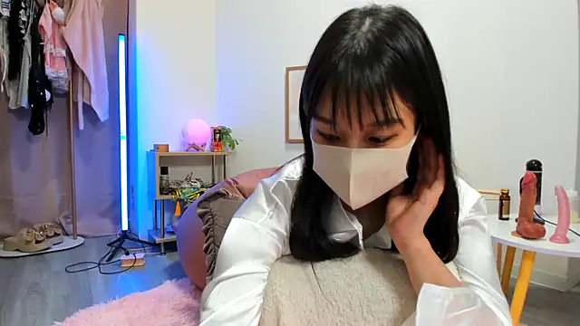 Snapshot of Coco_peach chatting on 04.19.26 Coco peach online show from 04.19.26