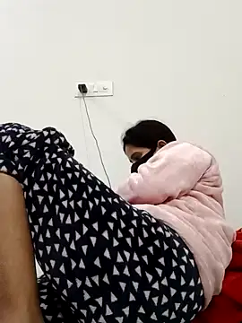 Snapshot of _SonPari_ chatting on 12.28.24 SonPari online show from 12.28.24