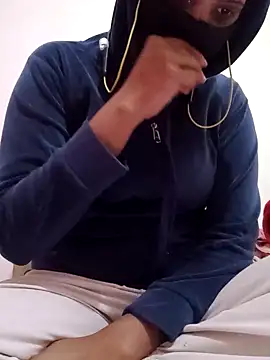 Snapshot of _SonPari_ chatting on 01.01.25 SonPari online show from 01.01.25