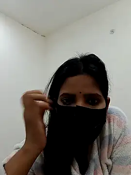 Snapshot of _SonPari_ chatting on 01.20.25 SonPari online show from 01.20.25