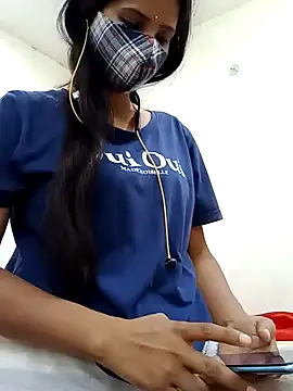 Snapshot of _SonPari_ chatting on 01.23.25 SonPari online show from 01.23.25