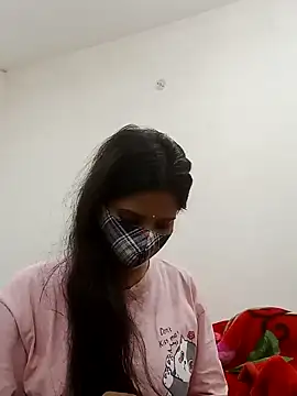 Snapshot of _SonPari_ chatting on 01.25.25 SonPari online show from 01.25.25