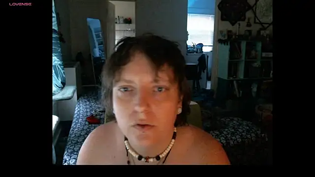 Snapshot of lover_bee2023 chatting on 06.07.26 lover bee2023 online show from 06.07.26