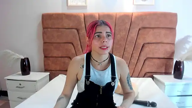 NIKI SANTANA online show from 01.28.25
