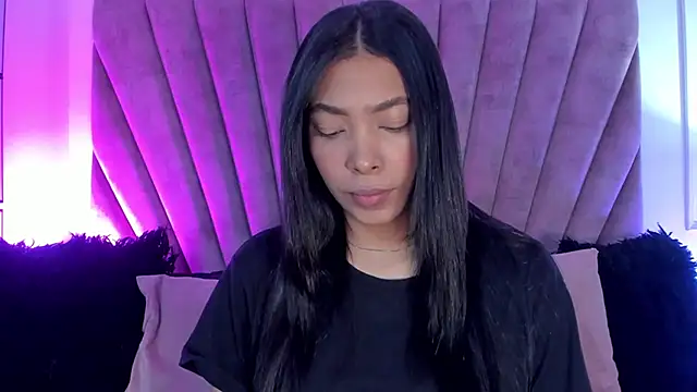 KarolRojas  online show from 11.07.25