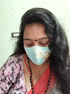 Snapshot of neelu-hoty chatting on 10.25.25 neelu-hoty online show from 10.25.25