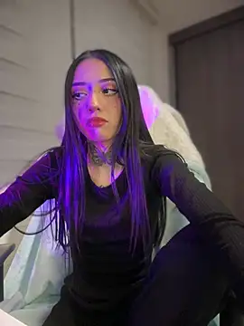 ANDREA FERRY online show from 01.03.25