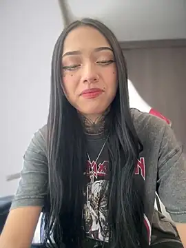 ANDREA FERRY online show from 01.26.25