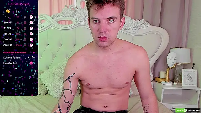 Snapshot of ArthurWhitee chatting on 09.12.25 ArthurWhitee online show from 09.12.25