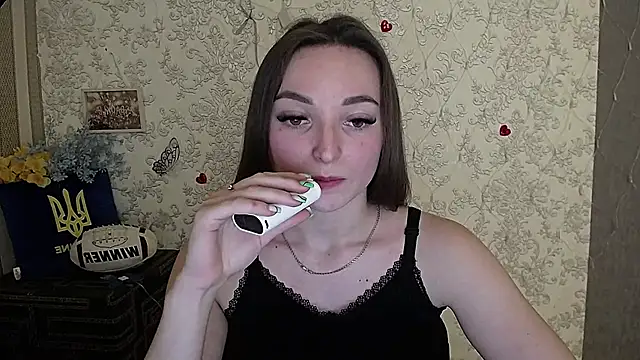  Barbie Kiss  online show from 12.18.24