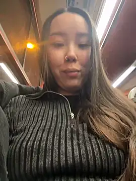 Asian Asami online show from 12.05.24