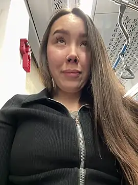 Asian Asami online show from 12.19.24