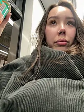 Asian Asami online show from 02.21.25