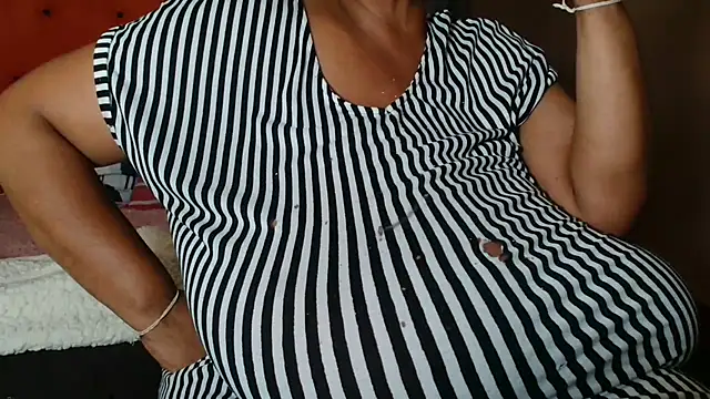 tinagiant online show from 03.17.26