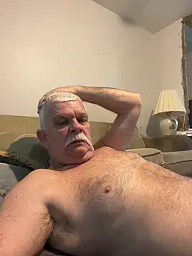 Snapshot of Silver1959 chatting on 07.18.26 Silver1959 online show from 07.18.26