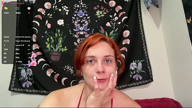 Aria Fields online show from 12.18.25