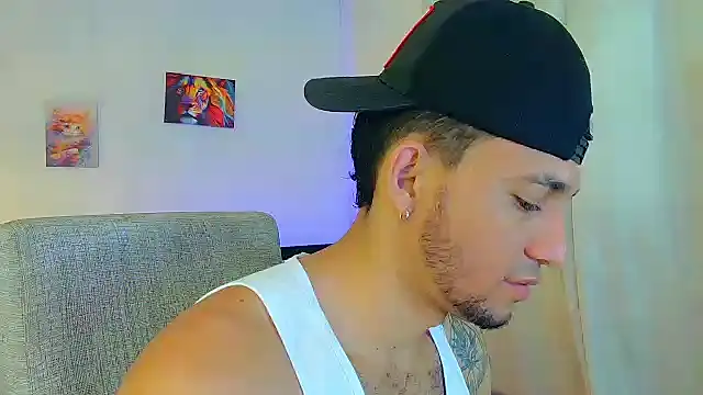 Snapshot of Jeff_Kent2 chatting on 09.24.25 Jeff Kent2 online show from 09.24.25