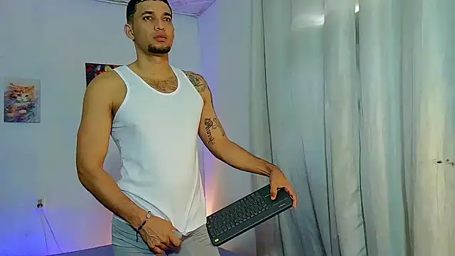 Snapshot of Jeff_Kent2 chatting on 09.30.25 Jeff Kent2 online show from 09.30.25