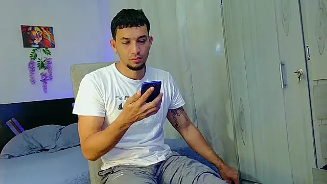 Snapshot of Jeff_Kent2 chatting on 10.18.25 Jeff Kent2 online show from 10.18.25