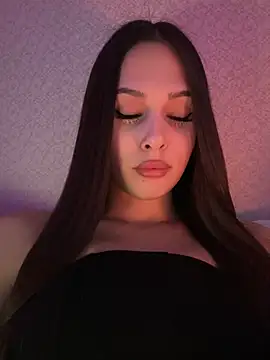 EricaWalls online show from 02.11.25