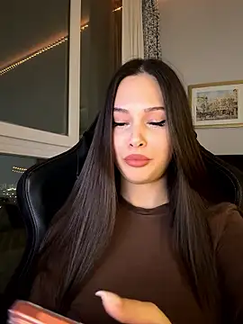 EricaWalls online show from 01.12.26