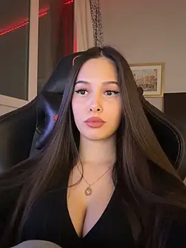 EricaWalls online show from 02.08.26