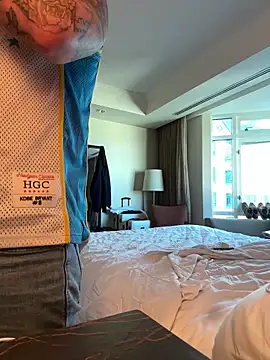 PeytonJohnn online show from 10.05.25