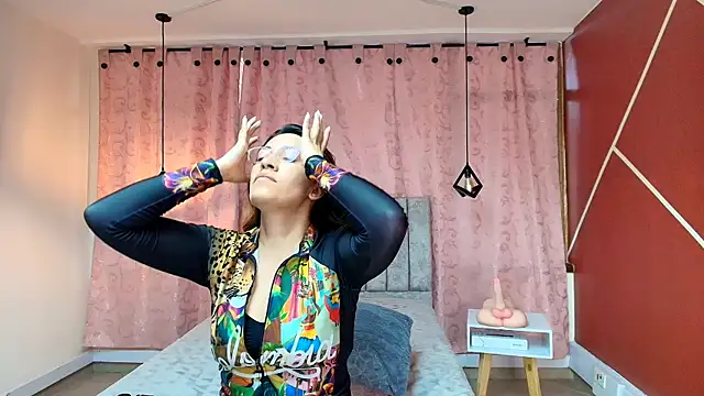 VioletaScott  online show from 01.10.25