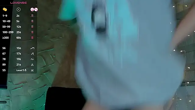 Charlotte greys online show from 12.18.24