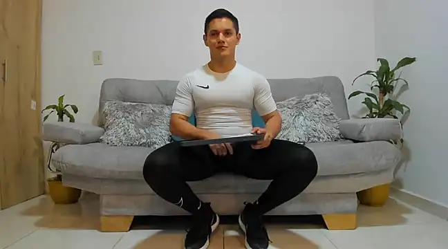 julian wallace online show from 12.10.24