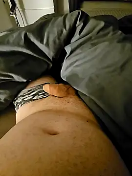 Feelixbi99 online show from 12.19.24