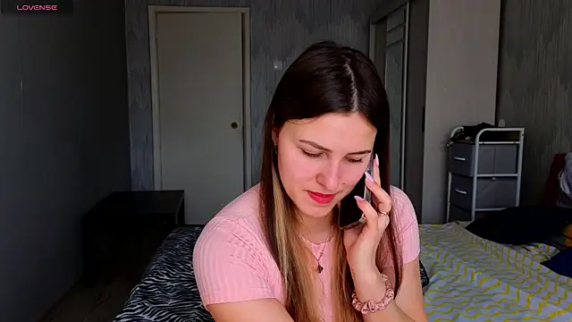 sophia euphoriaa online show from 04.30.26