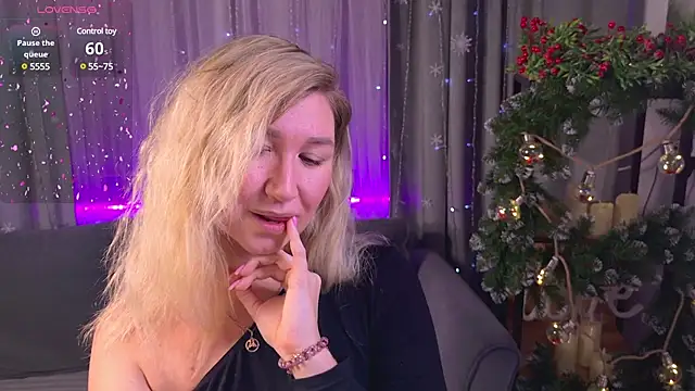 MilaBott online show from 12.18.24