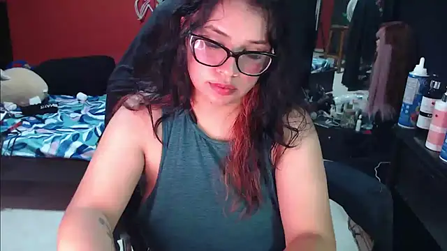 Snapshot of MaggaCass chatting on 01.31.25 MaggaCass online show from 01.31.25
