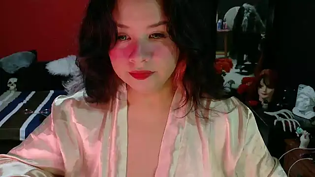 Snapshot of MaggaCass chatting on 03.06.25 MaggaCass online show from 03.06.25