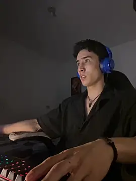 Snapshot of gojo_satoru_18 chatting on 12.02.25 gojo satoru 18 online show from 12.02.25